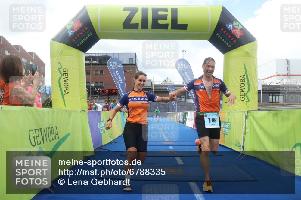 11.08.2024 - GEWOBA Citytriathlon Bremen Lena Gebhardt http://msf.ph/oto/6788335 11.08.2024 11:21:32 Ziel 5, 109 meine-sportfotos.de