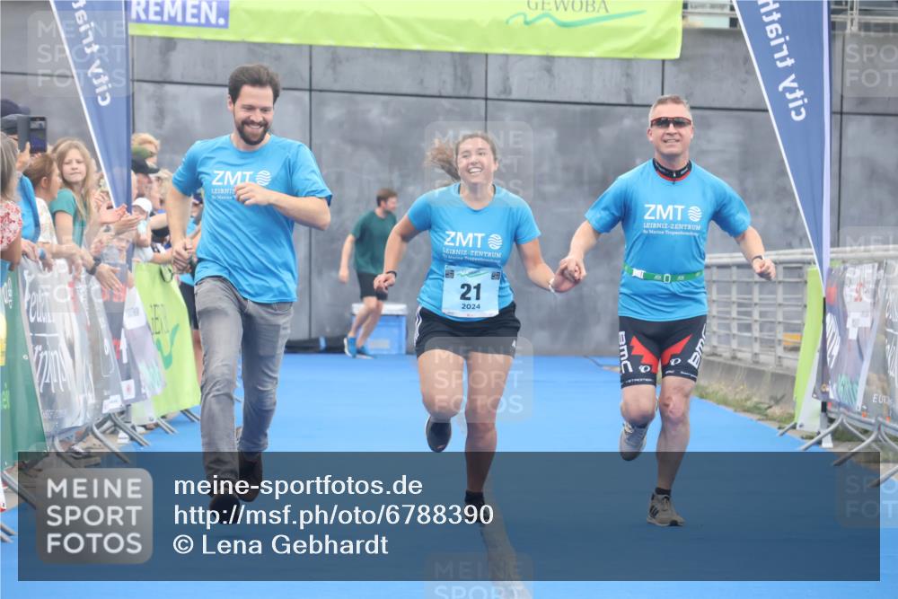 11.08.2024 - GEWOBA Citytriathlon Bremen Lena Gebhardt http://msf.ph/oto/6788390 11.08.2024 11:22:11 Ziel 21 meine-sportfotos.de