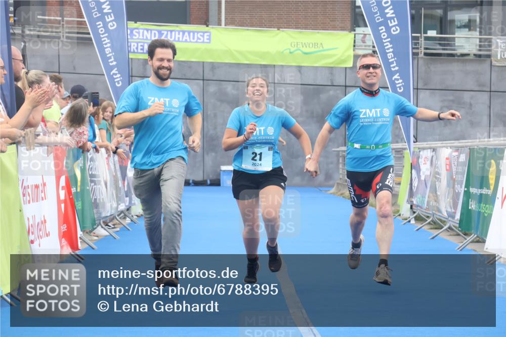 11.08.2024 - GEWOBA Citytriathlon Bremen Lena Gebhardt http://msf.ph/oto/6788395 11.08.2024 11:22:12 Ziel 21 meine-sportfotos.de