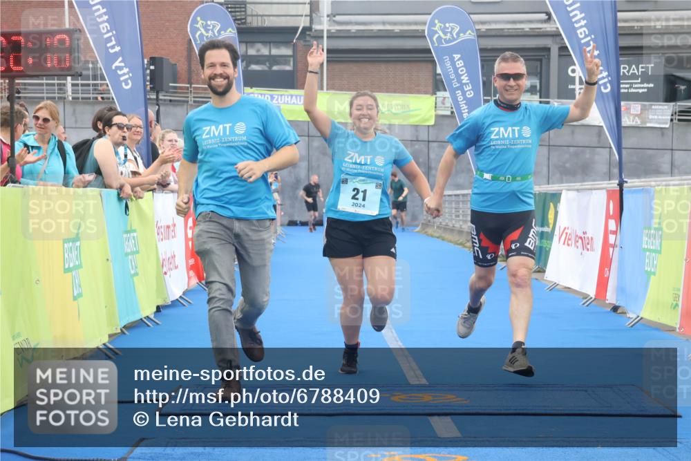11.08.2024 - GEWOBA Citytriathlon Bremen Lena Gebhardt http://msf.ph/oto/6788409 11.08.2024 11:22:14 Ziel 21, 69 meine-sportfotos.de