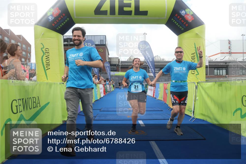 11.08.2024 - GEWOBA Citytriathlon Bremen Lena Gebhardt http://msf.ph/oto/6788426 11.08.2024 11:22:15 Ziel 21, 69 meine-sportfotos.de