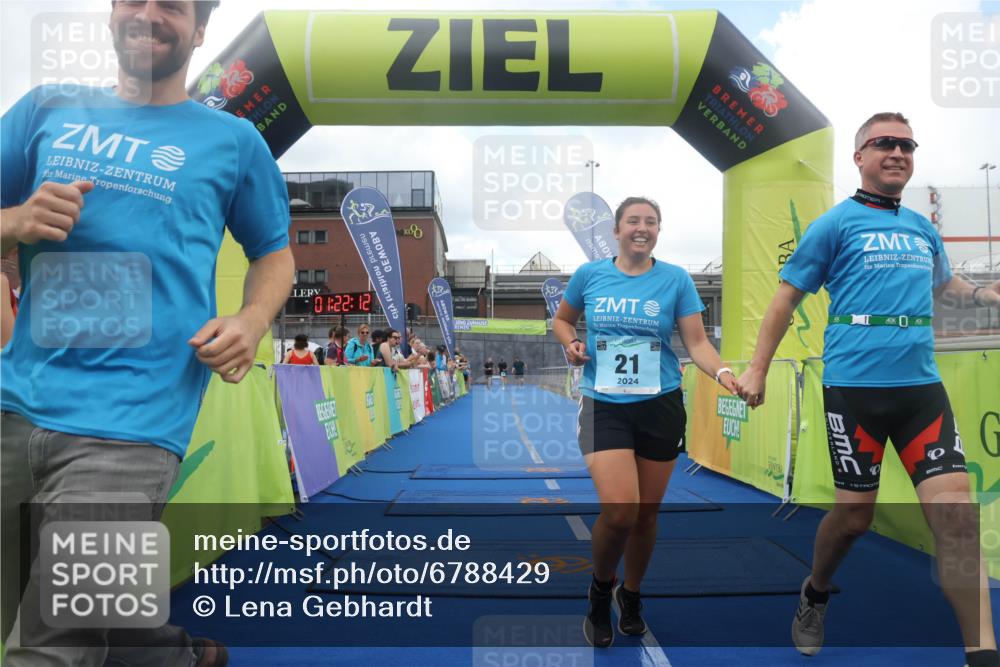 11.08.2024 - GEWOBA Citytriathlon Bremen Lena Gebhardt http://msf.ph/oto/6788429 11.08.2024 11:22:15 Ziel 21, 69 meine-sportfotos.de