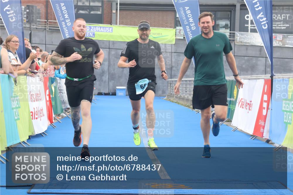 11.08.2024 - GEWOBA Citytriathlon Bremen Lena Gebhardt http://msf.ph/oto/6788437 11.08.2024 11:22:22 Ziel 21, 69 meine-sportfotos.de