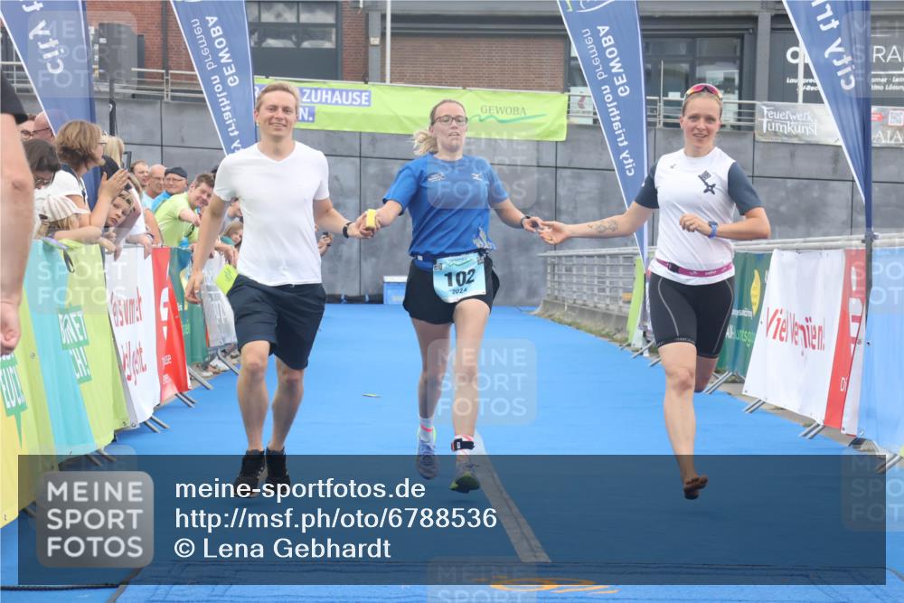 11.08.2024 - GEWOBA Citytriathlon Bremen Lena Gebhardt http://msf.ph/oto/6788536 11.08.2024 11:22:42 Ziel 100, 102 meine-sportfotos.de