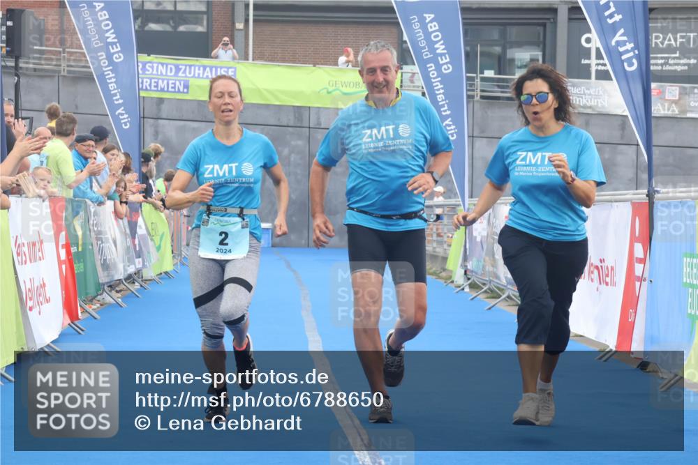 11.08.2024 - GEWOBA Citytriathlon Bremen Lena Gebhardt http://msf.ph/oto/6788650 11.08.2024 11:23:24 Ziel 2, 47 meine-sportfotos.de