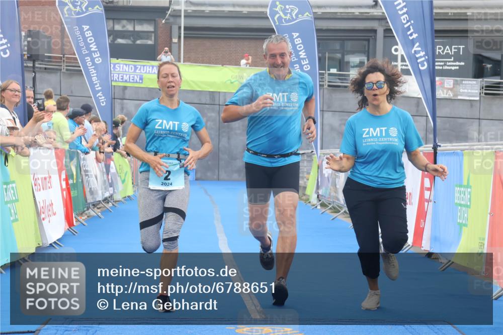 11.08.2024 - GEWOBA Citytriathlon Bremen Lena Gebhardt http://msf.ph/oto/6788651 11.08.2024 11:23:24 Ziel 2, 47 meine-sportfotos.de