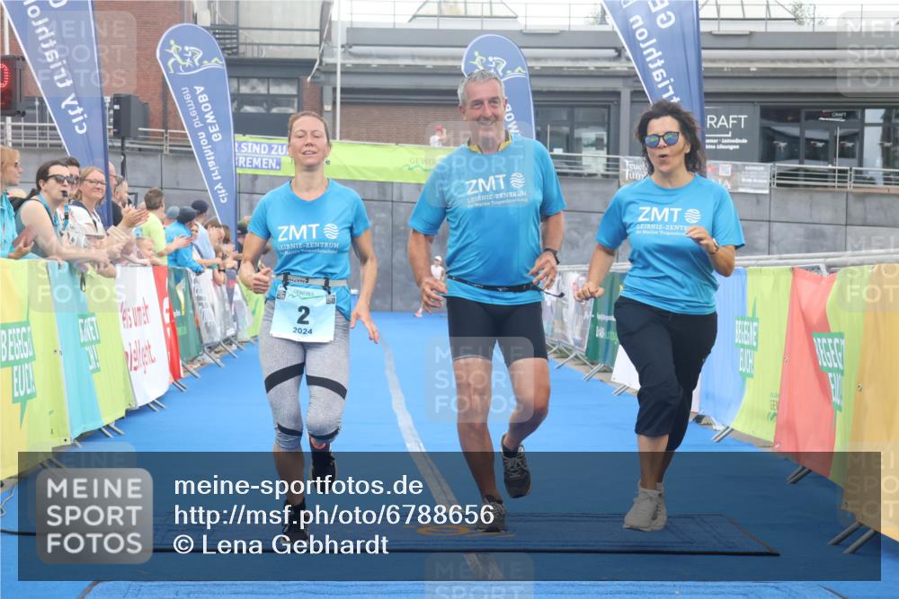 11.08.2024 - GEWOBA Citytriathlon Bremen Lena Gebhardt http://msf.ph/oto/6788656 11.08.2024 11:23:25 Ziel 2, 47 meine-sportfotos.de