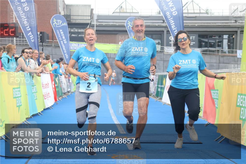 11.08.2024 - GEWOBA Citytriathlon Bremen Lena Gebhardt http://msf.ph/oto/6788657 11.08.2024 11:23:25 Ziel 2, 47 meine-sportfotos.de