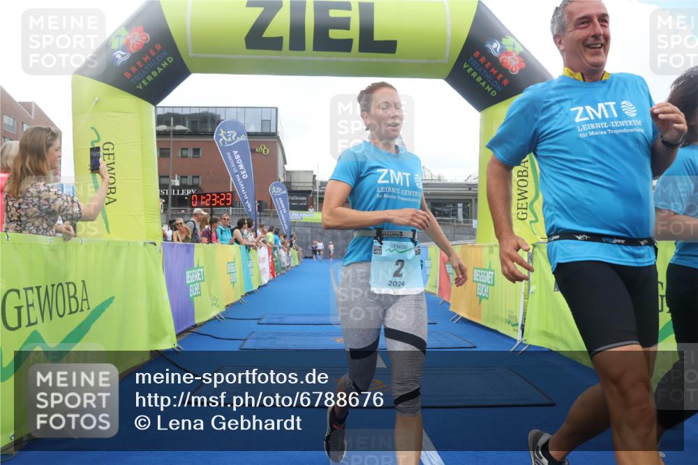 11.08.2024 - GEWOBA Citytriathlon Bremen Lena Gebhardt http://msf.ph/oto/6788676 11.08.2024 11:23:27 Ziel 2, 47, 88 meine-sportfotos.de