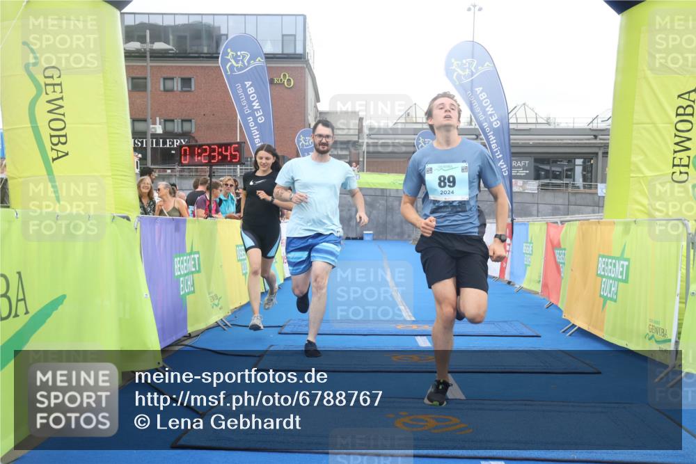 11.08.2024 - GEWOBA Citytriathlon Bremen Lena Gebhardt http://msf.ph/oto/6788767 11.08.2024 11:23:48 Ziel 89 meine-sportfotos.de
