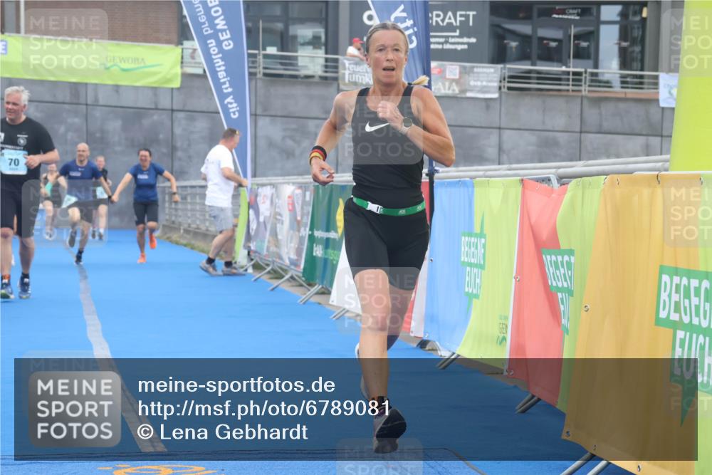11.08.2024 - GEWOBA Citytriathlon Bremen Lena Gebhardt http://msf.ph/oto/6789081 11.08.2024 11:25:39 Ziel 36, 43, 54, 70, 106 meine-sportfotos.de