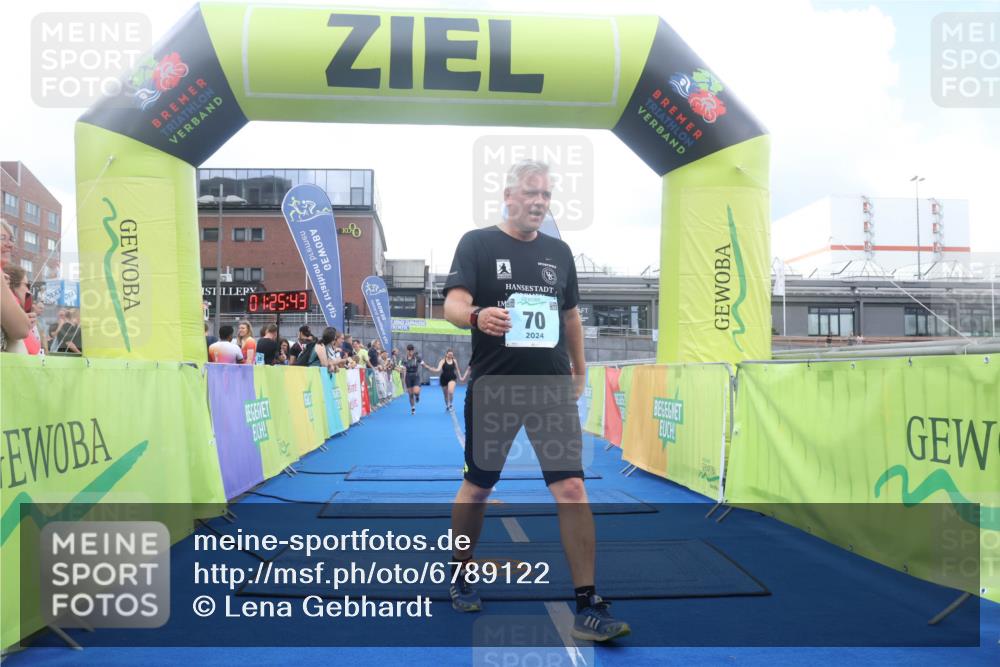 11.08.2024 - GEWOBA Citytriathlon Bremen Lena Gebhardt http://msf.ph/oto/6789122 11.08.2024 11:25:46 Ziel 36, 43, 54, 70 meine-sportfotos.de