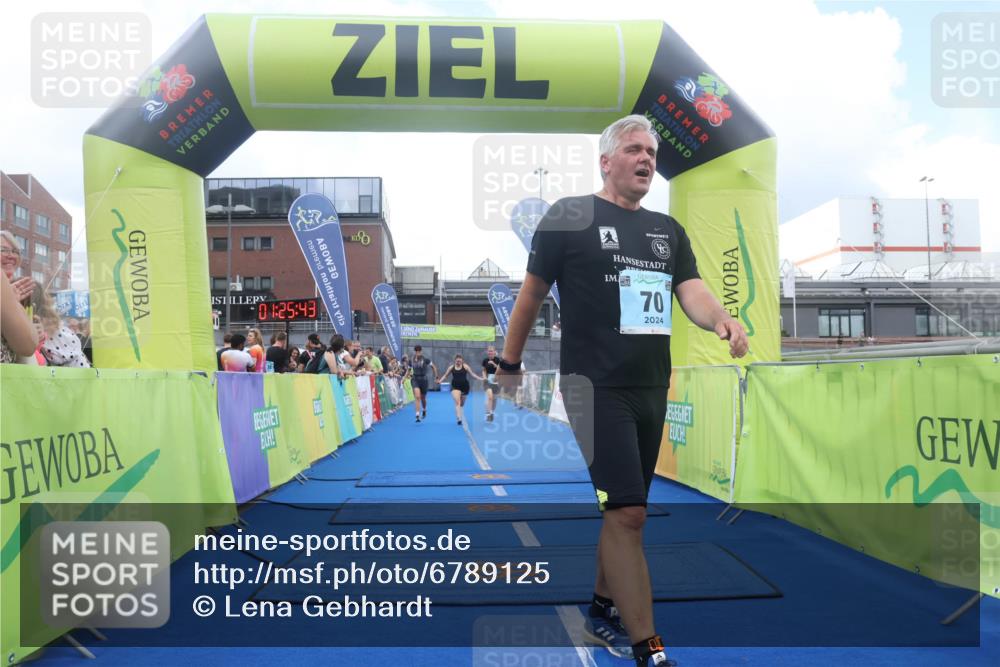 11.08.2024 - GEWOBA Citytriathlon Bremen Lena Gebhardt http://msf.ph/oto/6789125 11.08.2024 11:25:47 Ziel 36, 43, 54, 70 meine-sportfotos.de