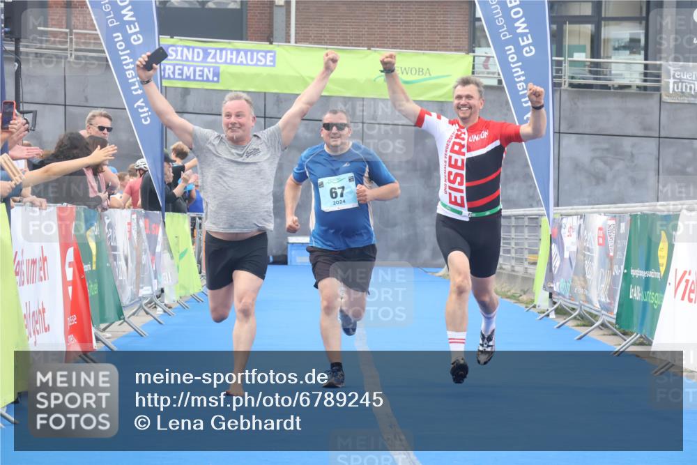 11.08.2024 - GEWOBA Citytriathlon Bremen Lena Gebhardt http://msf.ph/oto/6789245 11.08.2024 11:26:33 Ziel 67 meine-sportfotos.de