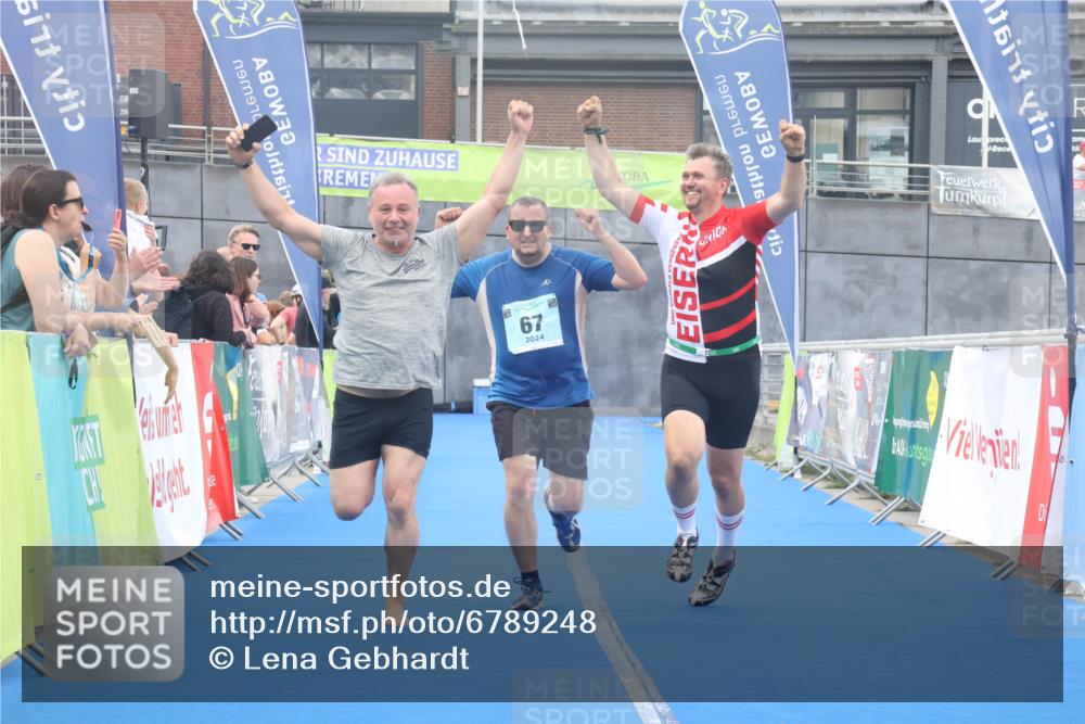 11.08.2024 - GEWOBA Citytriathlon Bremen Lena Gebhardt http://msf.ph/oto/6789248 11.08.2024 11:26:33 Ziel 67 meine-sportfotos.de