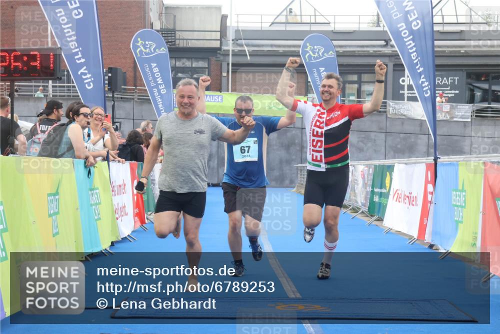 11.08.2024 - GEWOBA Citytriathlon Bremen Lena Gebhardt http://msf.ph/oto/6789253 11.08.2024 11:26:34 Ziel 67 meine-sportfotos.de