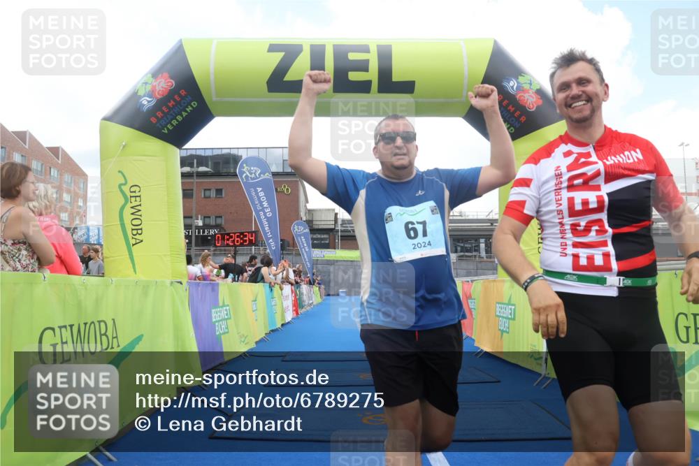 11.08.2024 - GEWOBA Citytriathlon Bremen Lena Gebhardt http://msf.ph/oto/6789275 11.08.2024 11:26:37 Ziel 67 meine-sportfotos.de