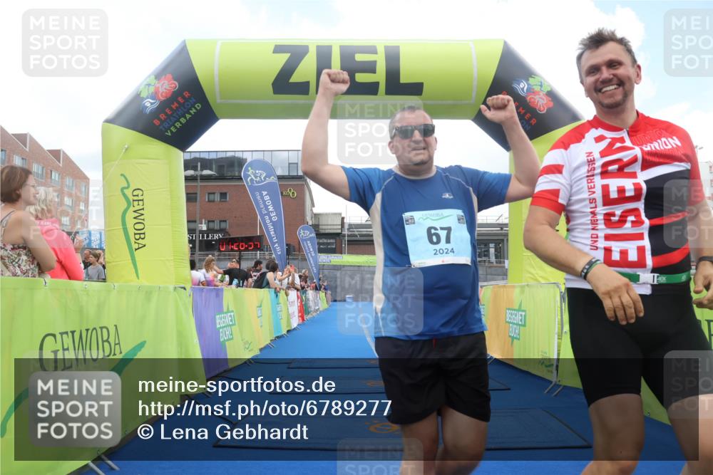 11.08.2024 - GEWOBA Citytriathlon Bremen Lena Gebhardt http://msf.ph/oto/6789277 11.08.2024 11:26:37 Ziel 67 meine-sportfotos.de