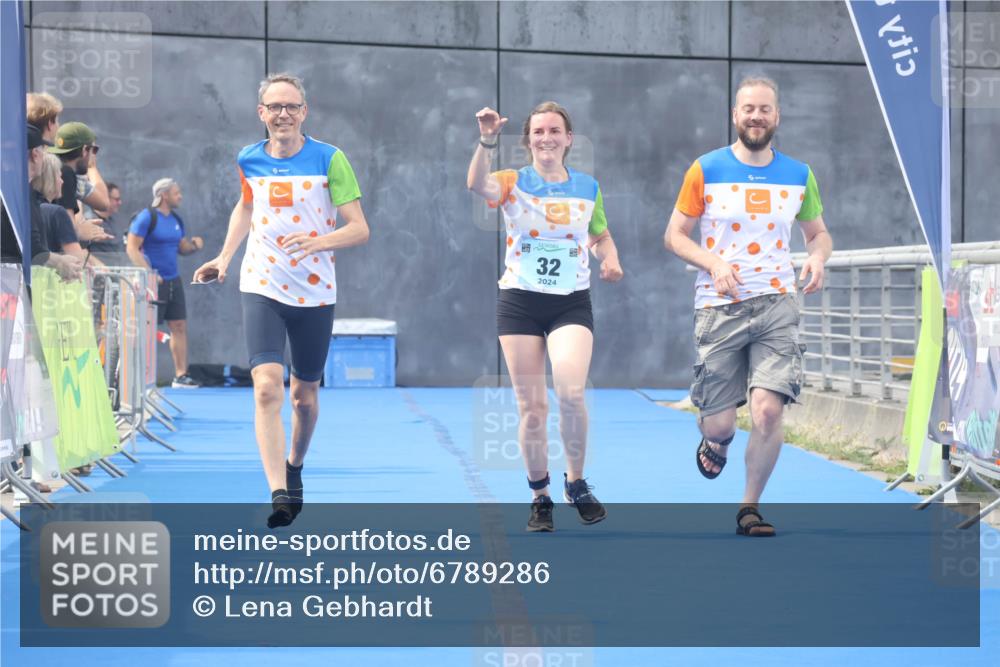 11.08.2024 - GEWOBA Citytriathlon Bremen Lena Gebhardt http://msf.ph/oto/6789286 11.08.2024 11:26:58 Ziel 32 meine-sportfotos.de