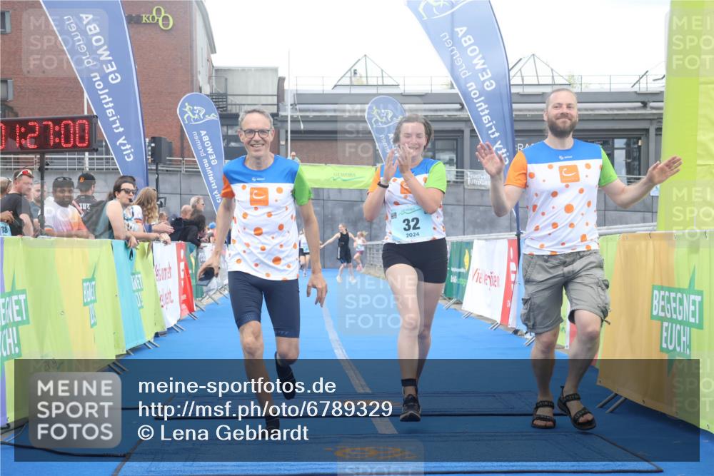 11.08.2024 - GEWOBA Citytriathlon Bremen Lena Gebhardt http://msf.ph/oto/6789329 11.08.2024 11:27:03 Ziel 32, 44 meine-sportfotos.de