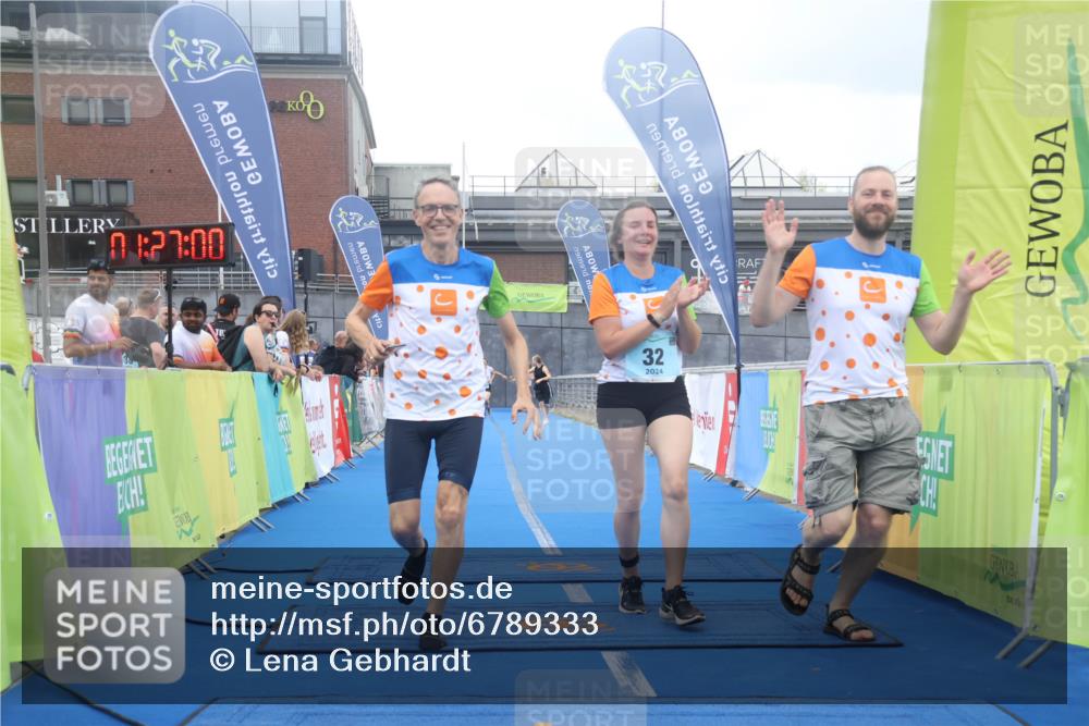 11.08.2024 - GEWOBA Citytriathlon Bremen Lena Gebhardt http://msf.ph/oto/6789333 11.08.2024 11:27:04 Ziel 32, 44 meine-sportfotos.de