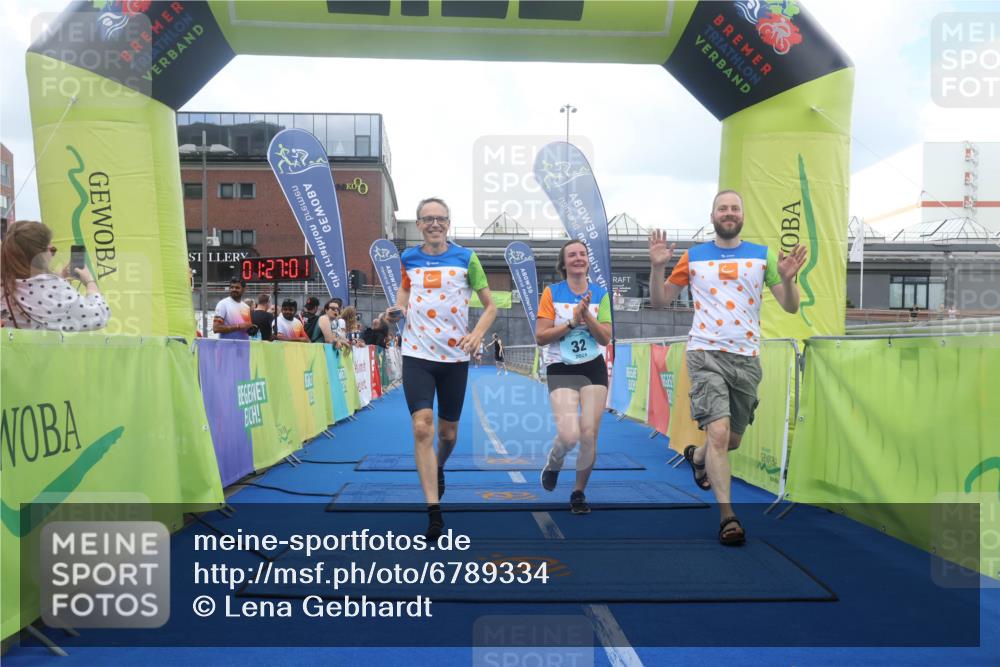 11.08.2024 - GEWOBA Citytriathlon Bremen Lena Gebhardt http://msf.ph/oto/6789334 11.08.2024 11:27:04 Ziel 32, 44 meine-sportfotos.de