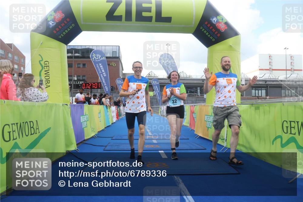 11.08.2024 - GEWOBA Citytriathlon Bremen Lena Gebhardt http://msf.ph/oto/6789336 11.08.2024 11:27:04 Ziel 32, 44 meine-sportfotos.de