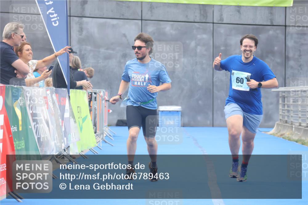11.08.2024 - GEWOBA Citytriathlon Bremen Lena Gebhardt http://msf.ph/oto/6789463 11.08.2024 11:27:28 Ziel 7, 42 meine-sportfotos.de