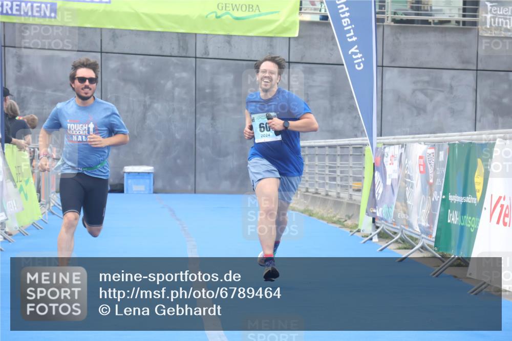 11.08.2024 - GEWOBA Citytriathlon Bremen Lena Gebhardt http://msf.ph/oto/6789464 11.08.2024 11:27:29 Ziel 7, 42 meine-sportfotos.de