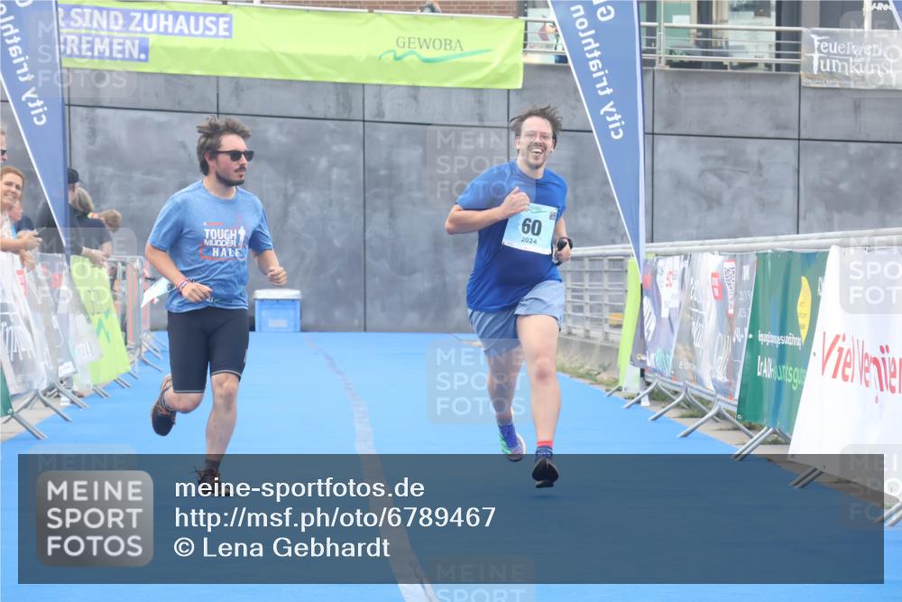 11.08.2024 - GEWOBA Citytriathlon Bremen Lena Gebhardt http://msf.ph/oto/6789467 11.08.2024 11:27:30 Ziel 7, 42 meine-sportfotos.de