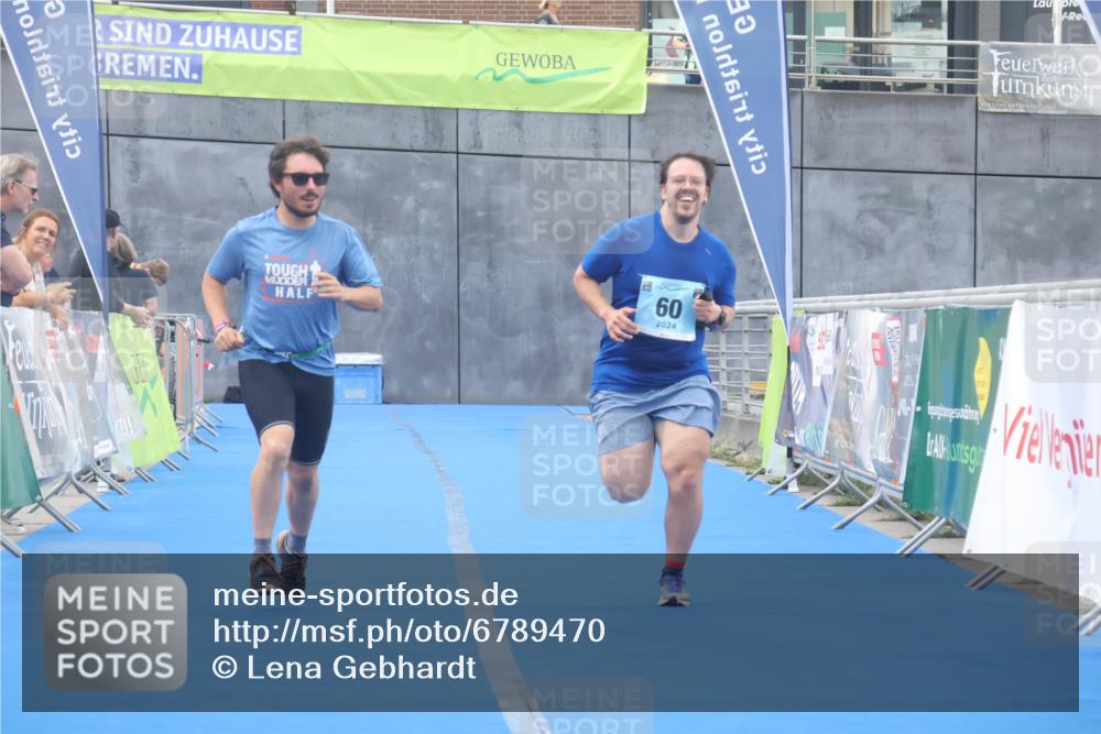 11.08.2024 - GEWOBA Citytriathlon Bremen Lena Gebhardt http://msf.ph/oto/6789470 11.08.2024 11:27:30 Ziel 7, 42 meine-sportfotos.de
