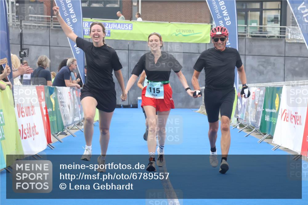 11.08.2024 - GEWOBA Citytriathlon Bremen Lena Gebhardt http://msf.ph/oto/6789557 11.08.2024 11:28:24 Ziel 50, 115 meine-sportfotos.de