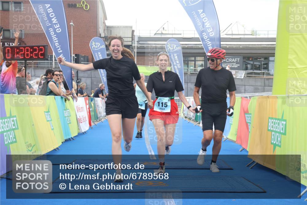 11.08.2024 - GEWOBA Citytriathlon Bremen Lena Gebhardt http://msf.ph/oto/6789568 11.08.2024 11:28:25 Ziel 50, 115 meine-sportfotos.de