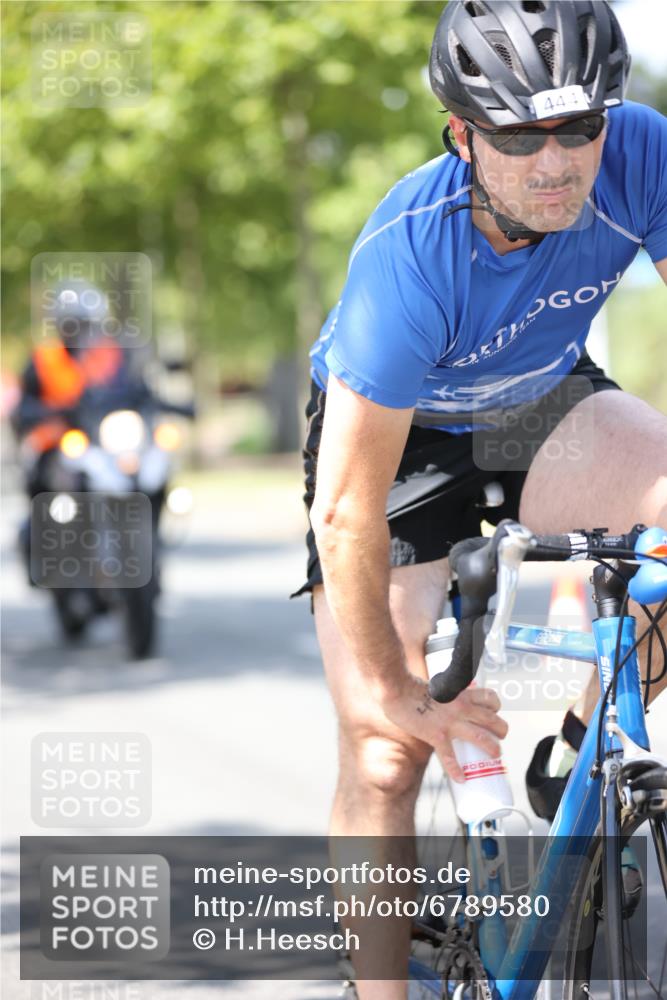 11.08.2024 - GEWOBA Citytriathlon Bremen H.Heesch http://msf.ph/oto/6789580 11.08.2024 13:16:35 Radfahren 365, 409, 420, 444, 466, 544, 564, 618 meine-sportfotos.de