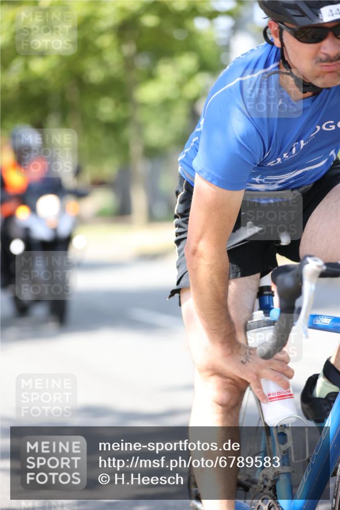 11.08.2024 - GEWOBA Citytriathlon Bremen H.Heesch http://msf.ph/oto/6789583 11.08.2024 13:16:36 Radfahren 365, 397, 409, 420, 444, 466, 544, 564, 618 meine-sportfotos.de