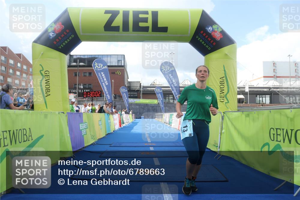 11.08.2024 - GEWOBA Citytriathlon Bremen Lena Gebhardt http://msf.ph/oto/6789663 11.08.2024 11:30:06 Ziel 13 meine-sportfotos.de