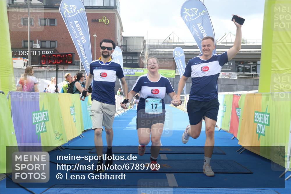 11.08.2024 - GEWOBA Citytriathlon Bremen Lena Gebhardt http://msf.ph/oto/6789709 11.08.2024 11:30:46 Ziel 17 meine-sportfotos.de