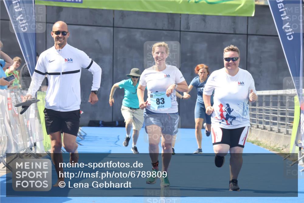 11.08.2024 - GEWOBA Citytriathlon Bremen Lena Gebhardt http://msf.ph/oto/6789809 11.08.2024 11:32:30 Ziel 53, 83 meine-sportfotos.de