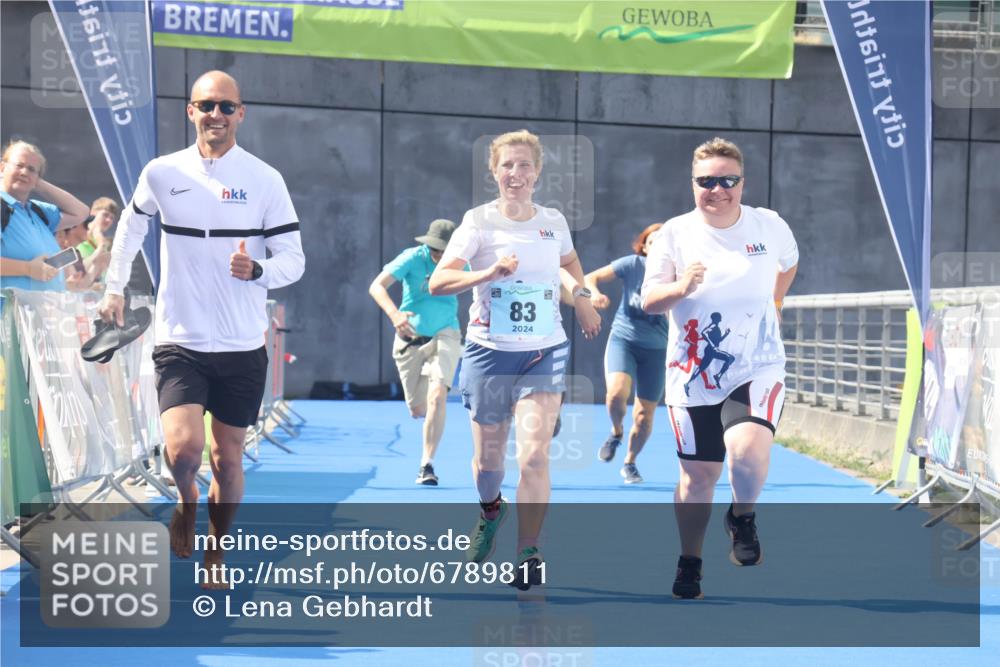 11.08.2024 - GEWOBA Citytriathlon Bremen Lena Gebhardt http://msf.ph/oto/6789811 11.08.2024 11:32:31 Ziel 53, 83 meine-sportfotos.de