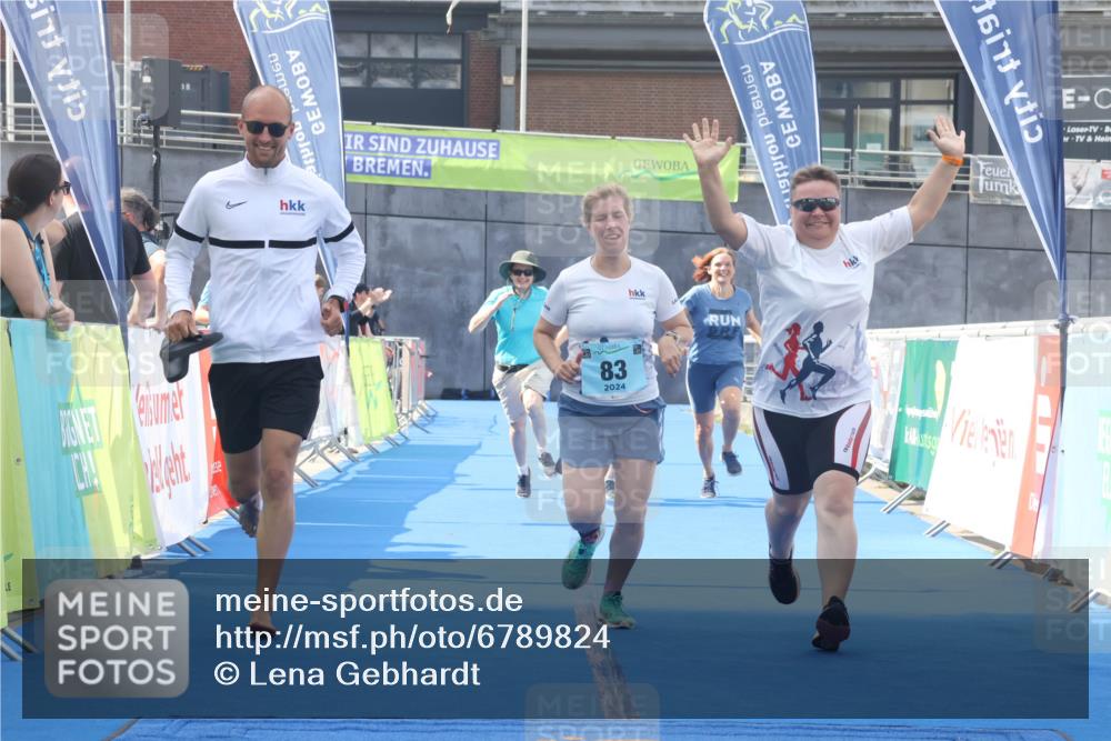 11.08.2024 - GEWOBA Citytriathlon Bremen Lena Gebhardt http://msf.ph/oto/6789824 11.08.2024 11:32:33 Ziel 53, 83 meine-sportfotos.de