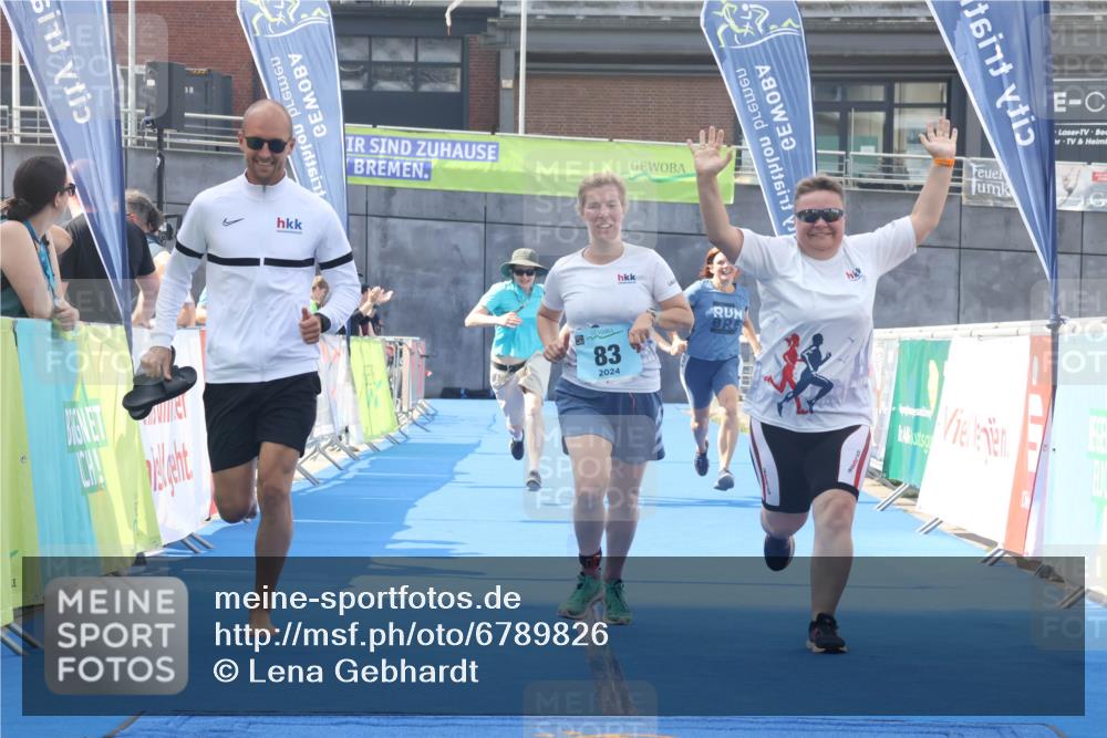 11.08.2024 - GEWOBA Citytriathlon Bremen Lena Gebhardt http://msf.ph/oto/6789826 11.08.2024 11:32:33 Ziel 53, 83 meine-sportfotos.de