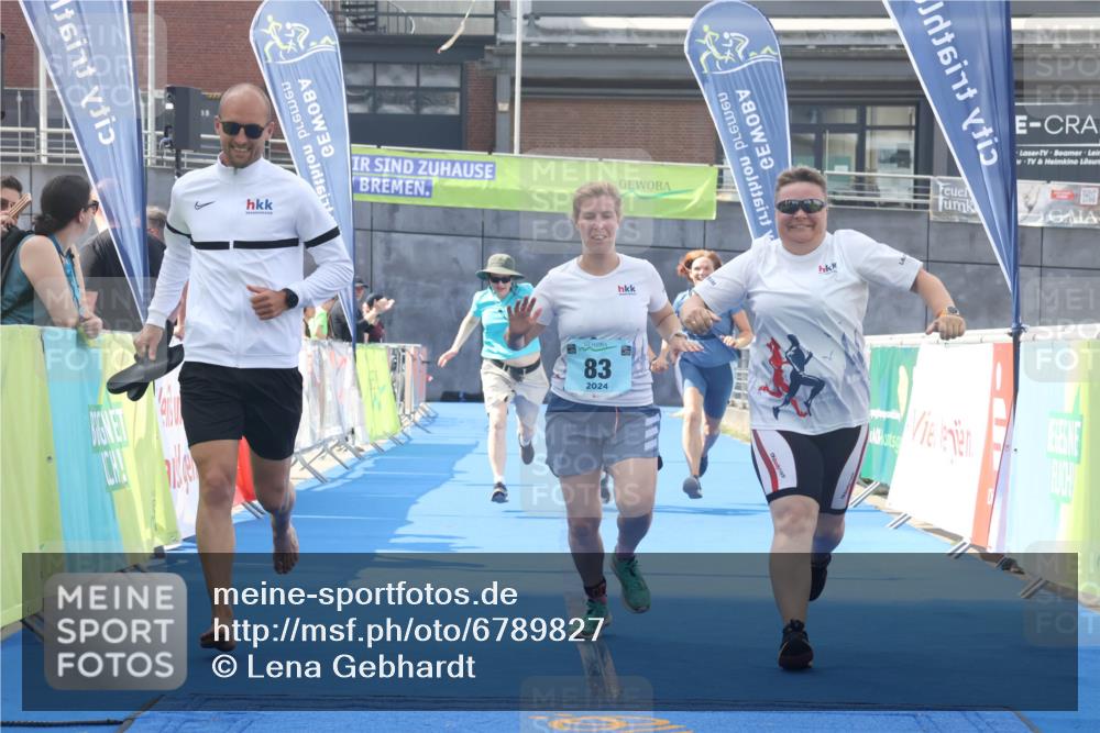 11.08.2024 - GEWOBA Citytriathlon Bremen Lena Gebhardt http://msf.ph/oto/6789827 11.08.2024 11:32:33 Ziel 53, 83 meine-sportfotos.de