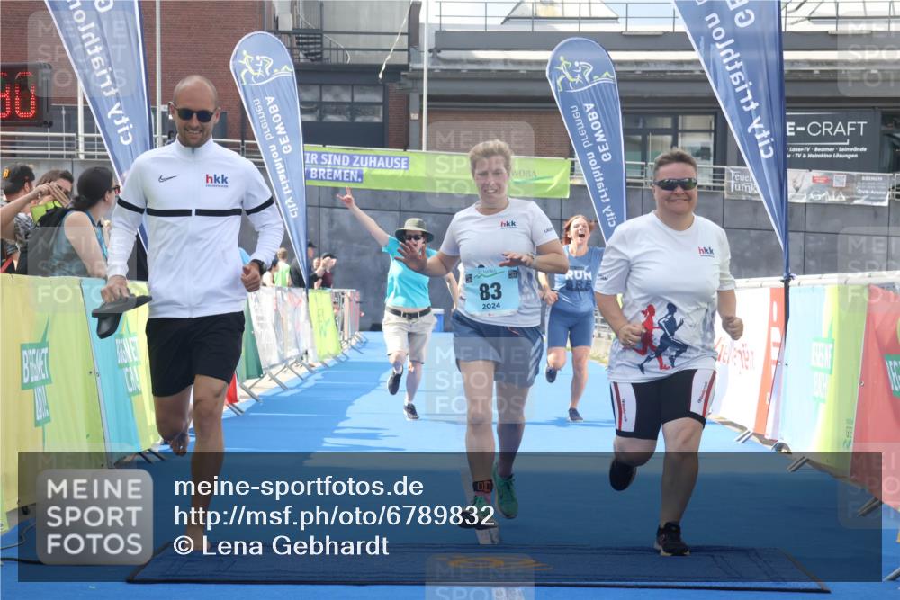 11.08.2024 - GEWOBA Citytriathlon Bremen Lena Gebhardt http://msf.ph/oto/6789832 11.08.2024 11:32:34 Ziel 53, 83 meine-sportfotos.de