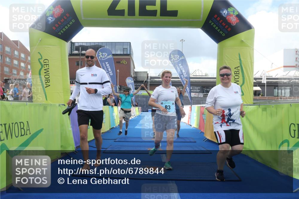 11.08.2024 - GEWOBA Citytriathlon Bremen Lena Gebhardt http://msf.ph/oto/6789844 11.08.2024 11:32:35 Ziel 53, 83 meine-sportfotos.de