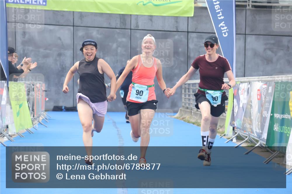 11.08.2024 - GEWOBA Citytriathlon Bremen Lena Gebhardt http://msf.ph/oto/6789877 11.08.2024 11:34:26 Ziel 90, 108 meine-sportfotos.de