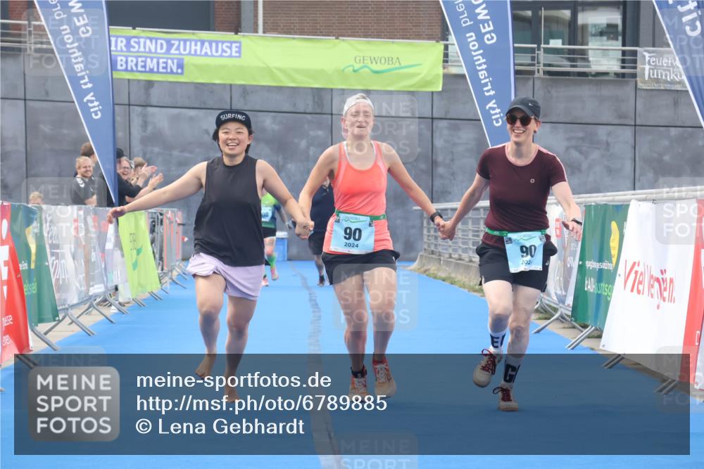 11.08.2024 - GEWOBA Citytriathlon Bremen Lena Gebhardt http://msf.ph/oto/6789885 11.08.2024 11:34:28 Ziel 90, 108 meine-sportfotos.de