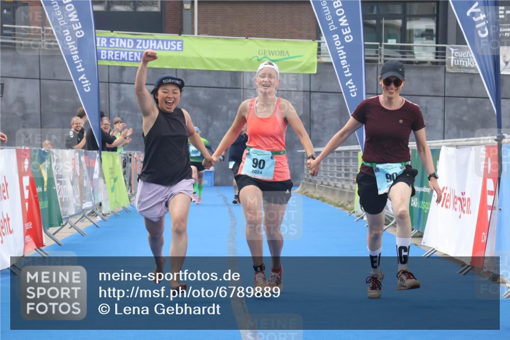 11.08.2024 - GEWOBA Citytriathlon Bremen Lena Gebhardt http://msf.ph/oto/6789889 11.08.2024 11:34:28 Ziel 90, 108 meine-sportfotos.de