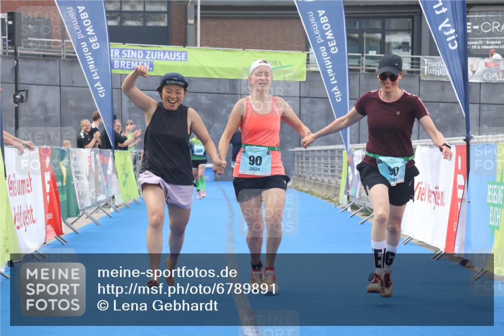 11.08.2024 - GEWOBA Citytriathlon Bremen Lena Gebhardt http://msf.ph/oto/6789891 11.08.2024 11:34:28 Ziel 90, 108 meine-sportfotos.de