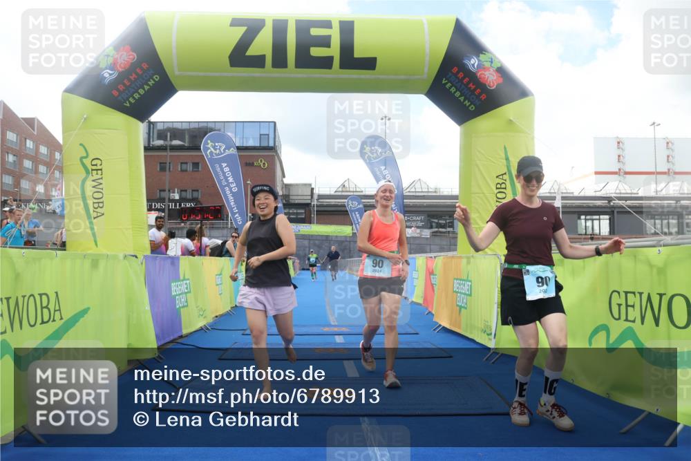 11.08.2024 - GEWOBA Citytriathlon Bremen Lena Gebhardt http://msf.ph/oto/6789913 11.08.2024 11:34:31 Ziel 90, 108 meine-sportfotos.de