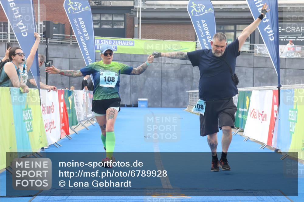 11.08.2024 - GEWOBA Citytriathlon Bremen Lena Gebhardt http://msf.ph/oto/6789928 11.08.2024 11:34:36 Ziel 90, 108 meine-sportfotos.de